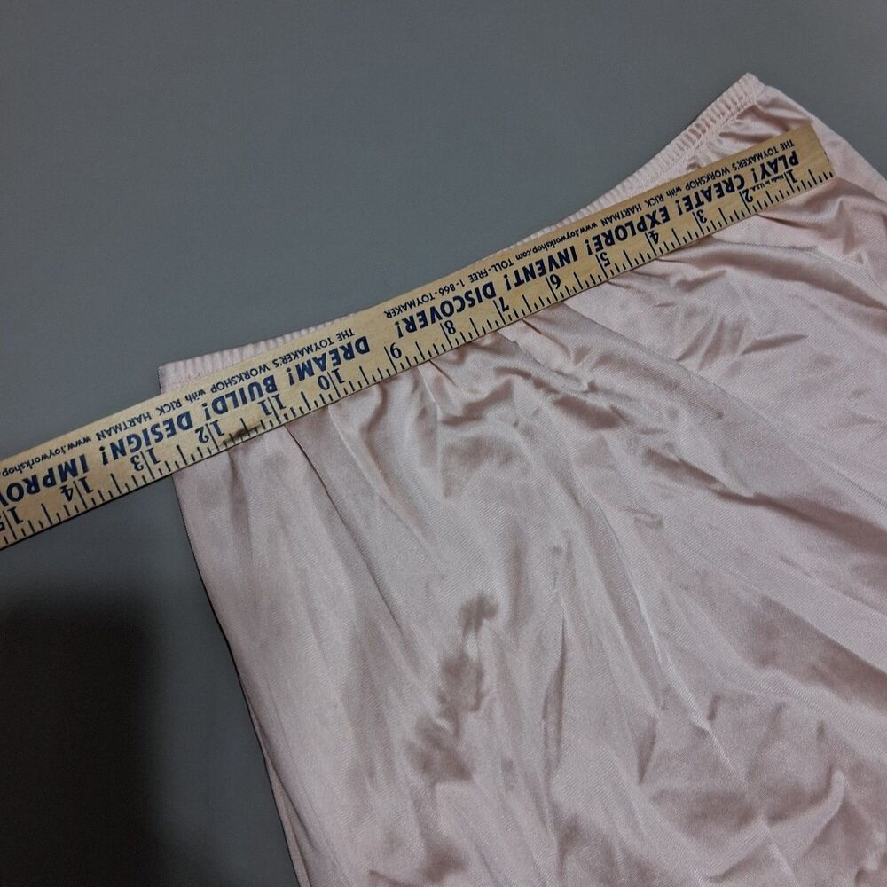 Vintage 1970s Formfit Solid Pink Lace Trim Half Slip – Size Medium - Picture 4 of 7